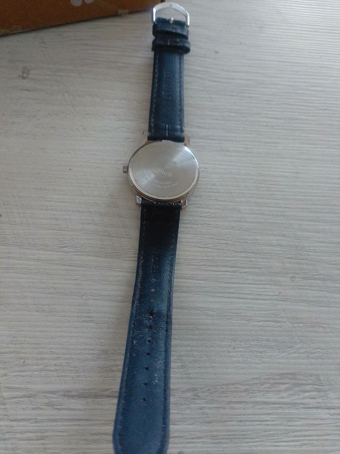 Montre quartz Lorus - photo numéro 4