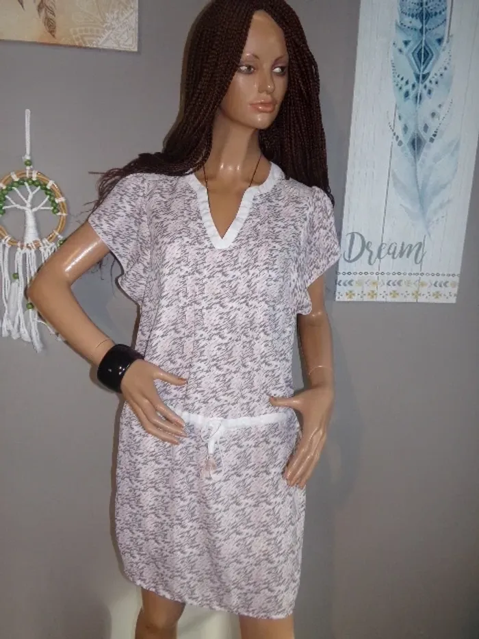 Robe dentelle