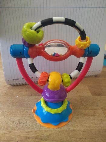 Hochet ventouse