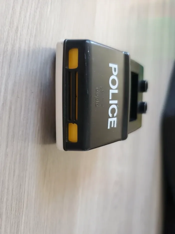 Voiture police lego duplo - photo numéro 7