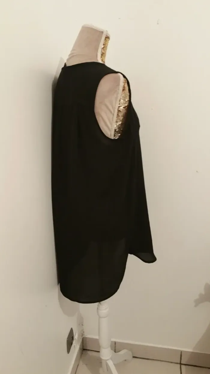 Chemise fluide noire h et m 38 - photo numéro 7