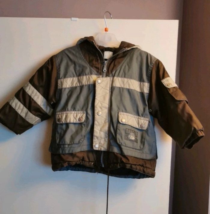 Blouson garçon, 3 ans.