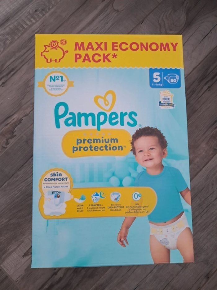 Couches Pampers taille 5