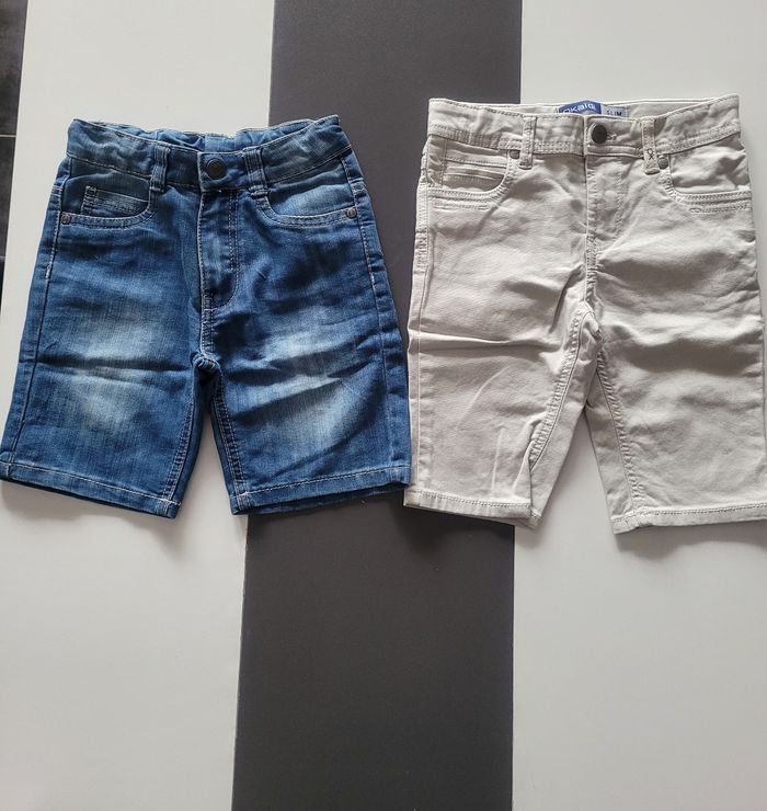 Lot vêtements 5 ans - photo numéro 4