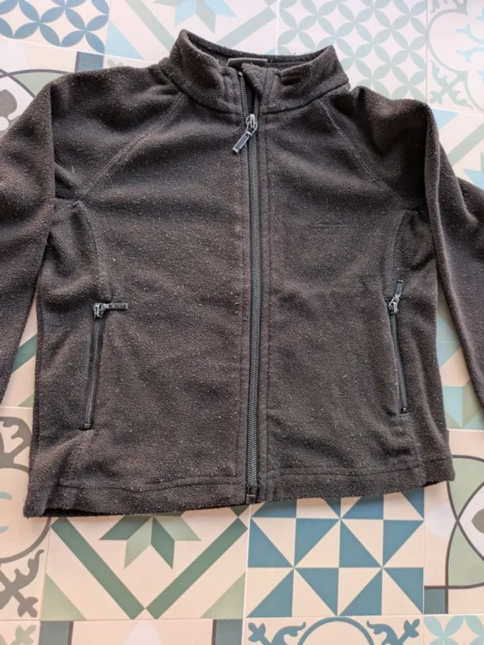 3 gilets garçon 3 / 4 ans - photo numéro 8