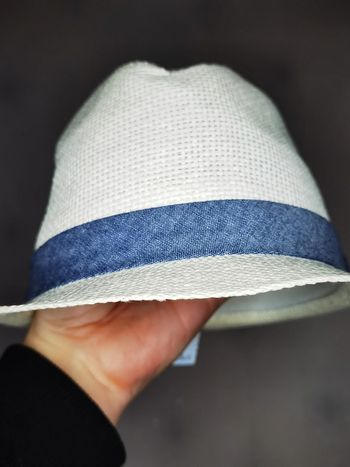 D4074 - chapeau garçon 53/54 cm