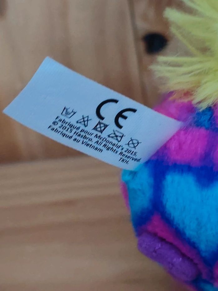 Mc Donald's 2015 peluche Furby coeur - photo numéro 4