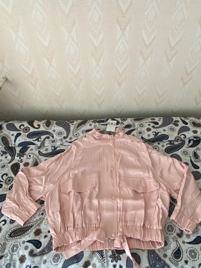 Superbe beau blouson aviateur fluide rose pale Zara neuf avec étiquette taille L - photo numéro 9