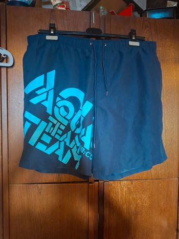 Short de bain taille 48/50