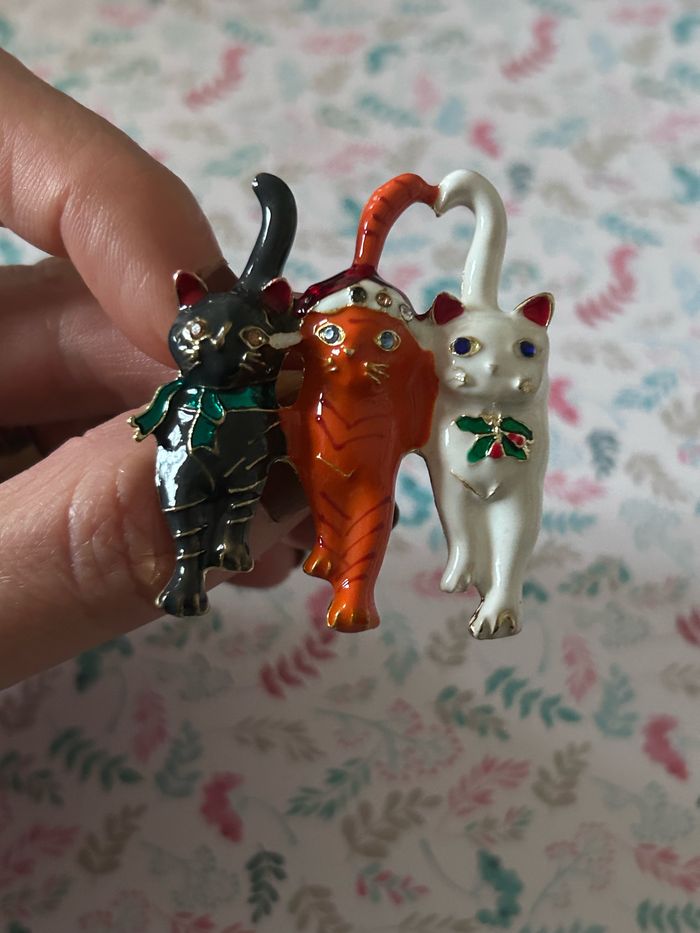 Broche, trois chats de Noël - photo numéro 4