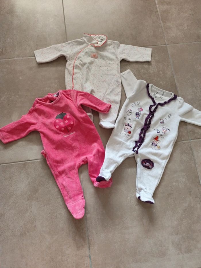 Lot 3 pijamas 1 mois