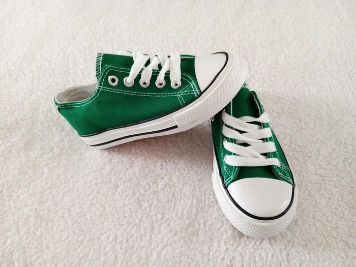 Baskets mixte vert 30 neuf