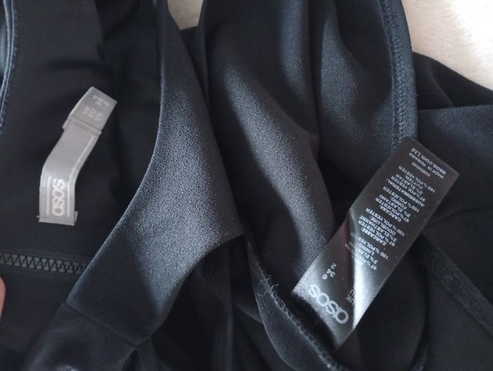 Robe noire mi-longue. Asos 34 - photo numéro 7