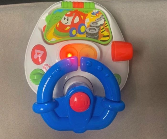 Voiture conduite sonore