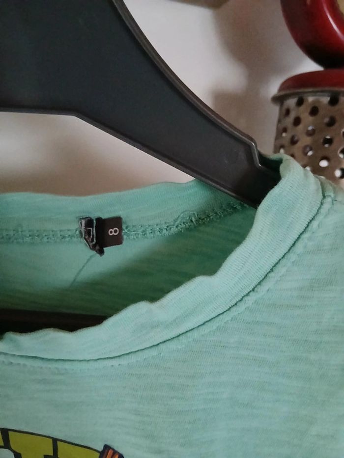 T-shirt taille 8 ans - photo numéro 3