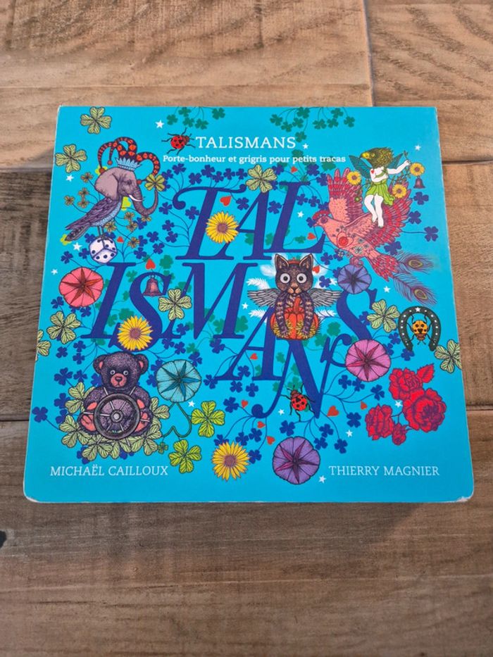 Livre cartonné Talismans Michaël Cailloux