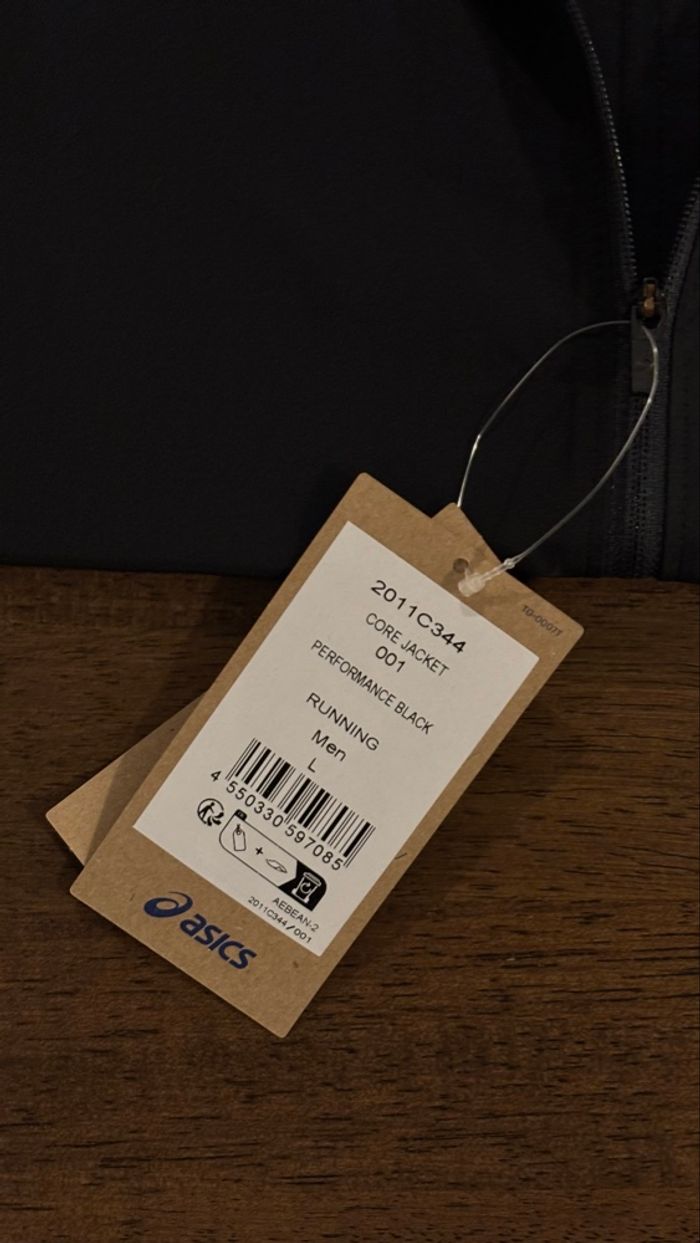 Veste coupe vent Asics Core - photo numéro 8