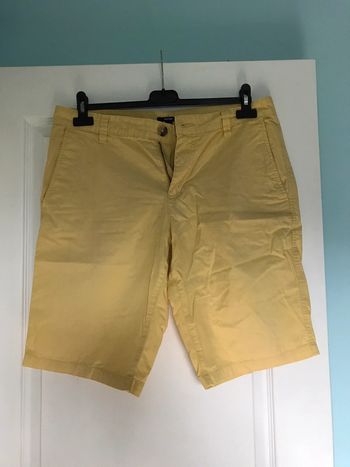 Short bermuda jaune