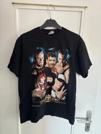 T-shirt imprimé de la wwe taille M