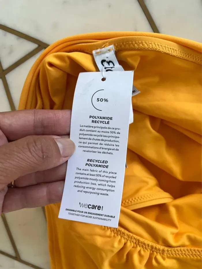 Maillot de bain 1 pièce Etam jaune décolleté devant et dos neuf avec étiquette - photo numéro 5