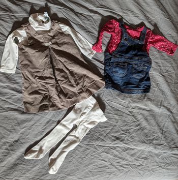 Lot de 2 robes et accessoires 6 mois