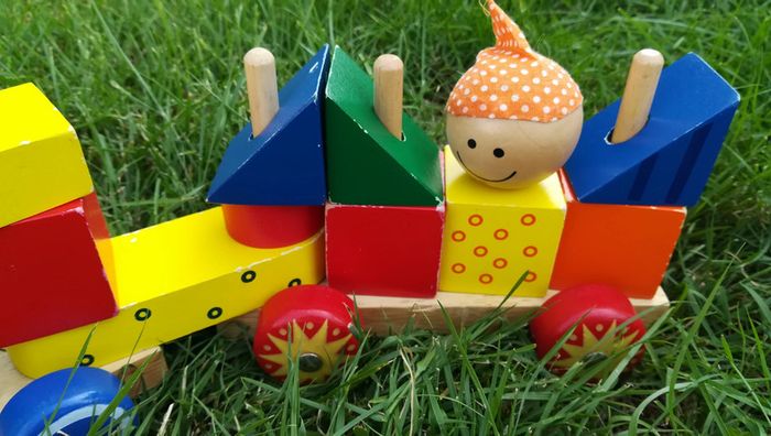 Train en bois - photo numéro 3