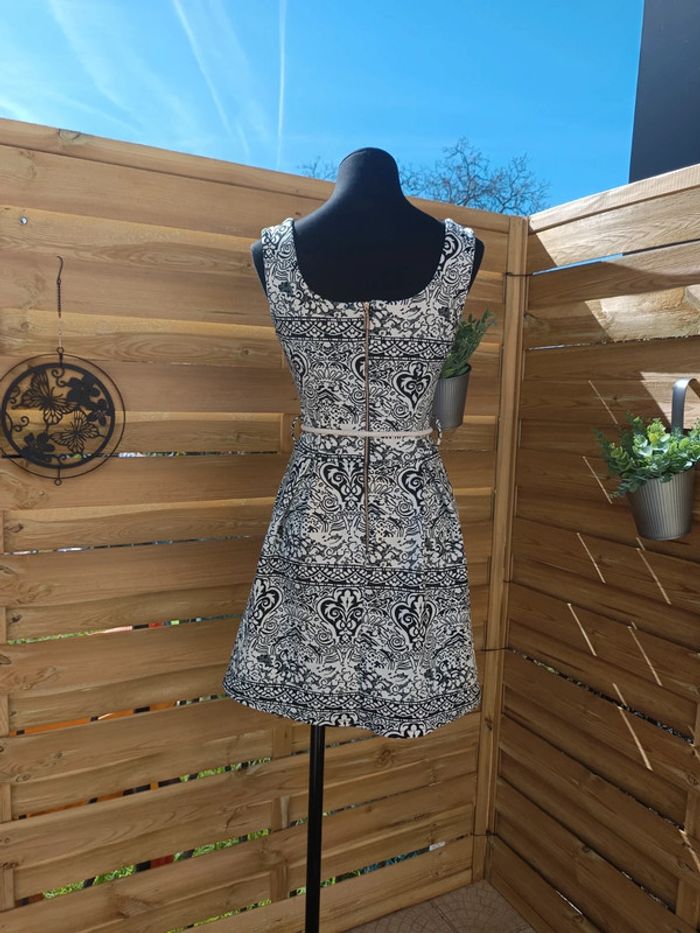 Robe trapèze taille S - photo numéro 2