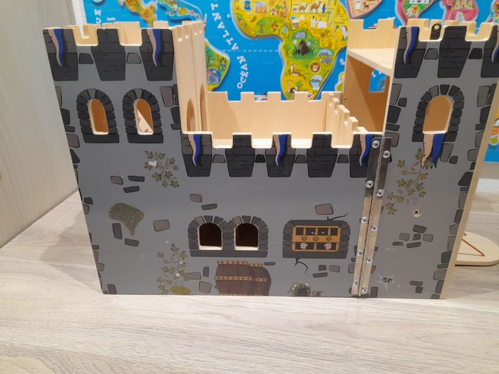 Jouet chateau fort en bois - photo numéro 3