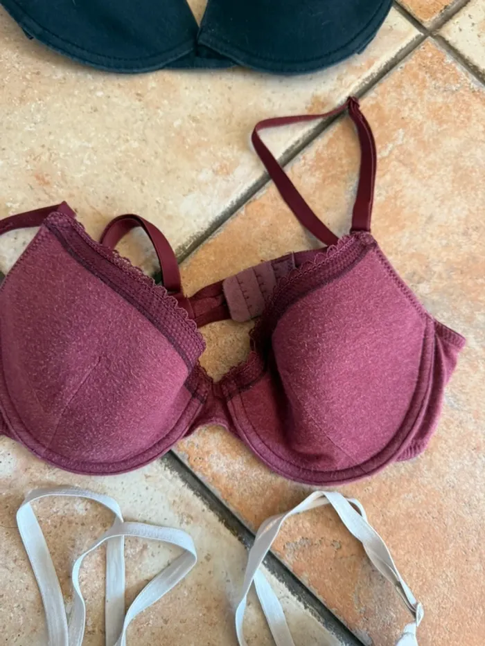 Lot 3 soutien gorge bordeaux blanc noir 85b primark kiabi - photo numéro 3