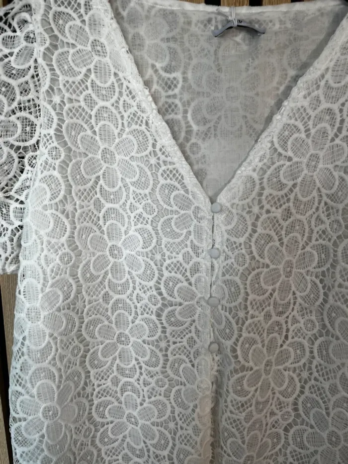 Blouse blanche SM - photo numéro 2