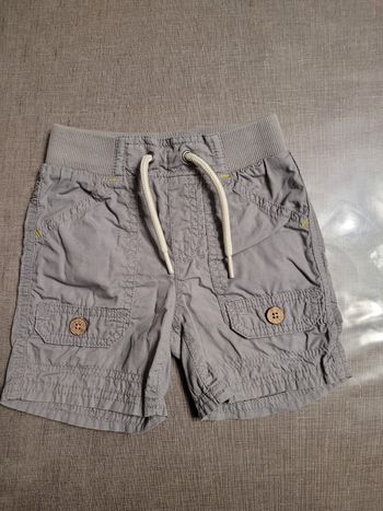 Short, kiabi,  taille  24 mois