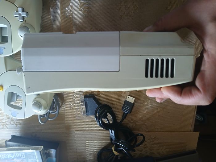 Console Sega Dreamcast avec 1 jeu - photo numéro 5