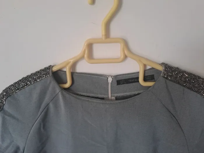 Robe près du corps gris Zara Taille L (40) - photo numéro 6