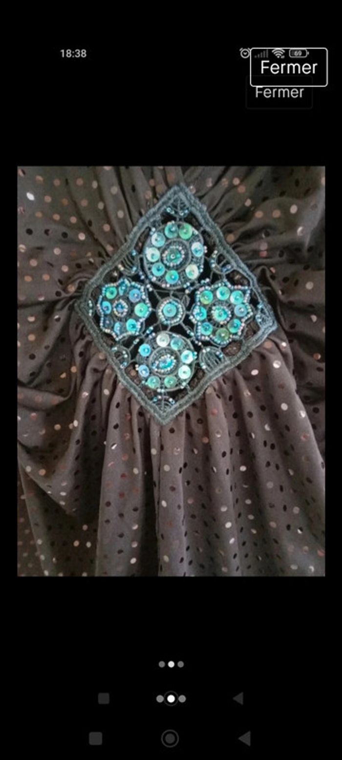 Très beau débardeur avec sequins - photo numéro 2