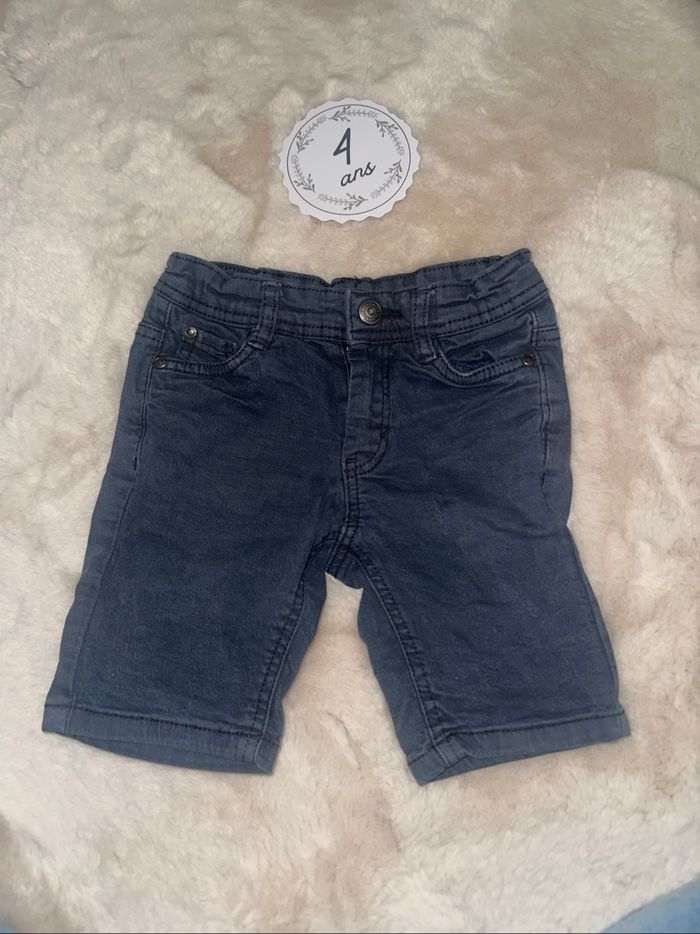 Short 4 ans - photo numéro 2