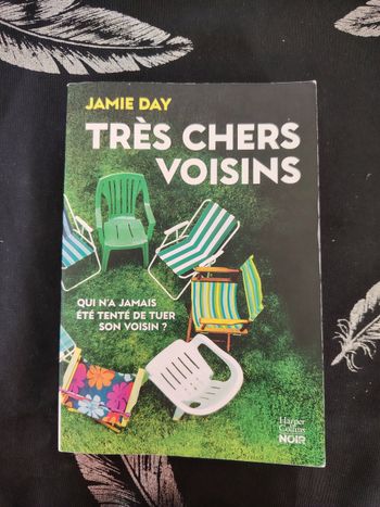 Roman très chers voisins