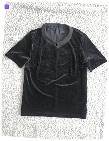 Haut noir touché style velours très doux ICHI à manches courtes et col rond vintage