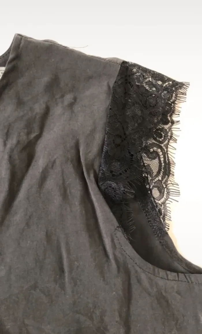 Haut zara noire neuf XS