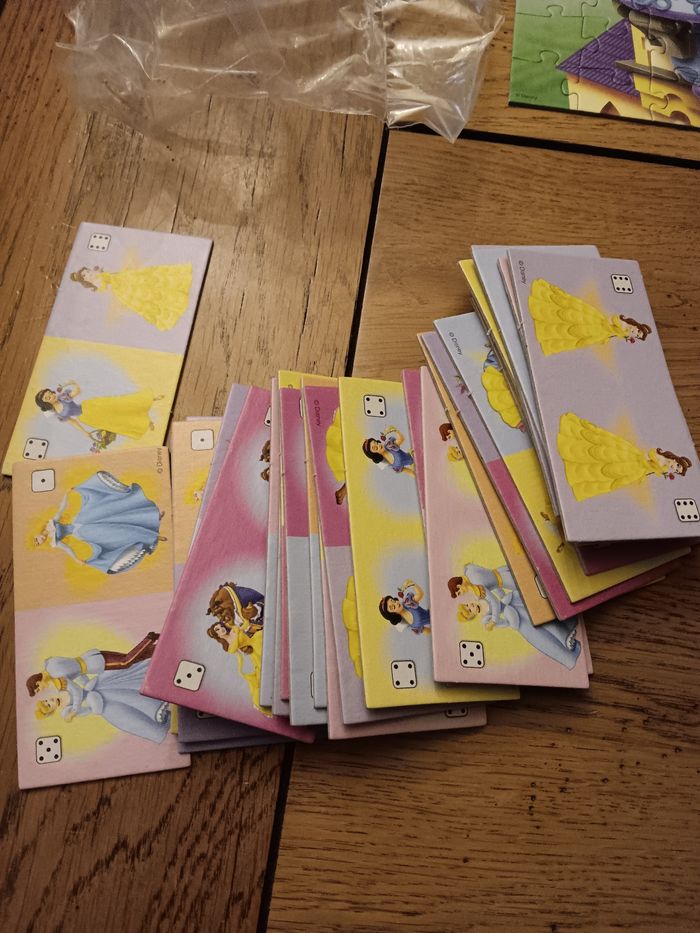 Puzzle et dominos Disney - photo numéro 4