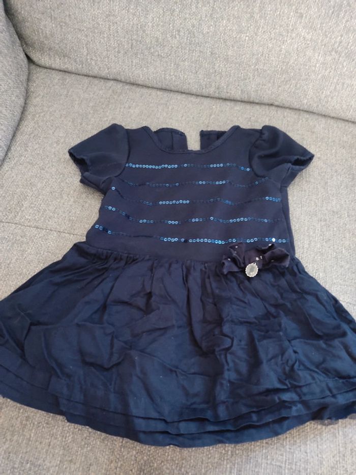 Robe taille 9 mois