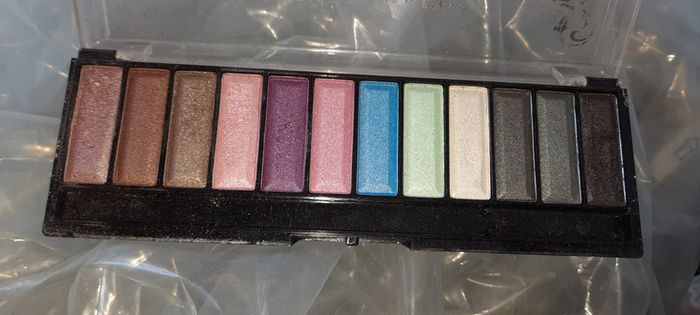 2 Palettes ombres à paupières - photo numéro 5