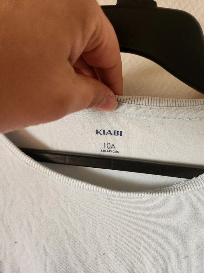 Tshirt noue kiabi 10ans - photo numéro 3