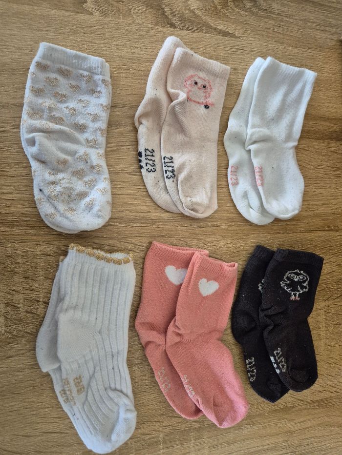 Lot chaussettes fille T 19 / 22