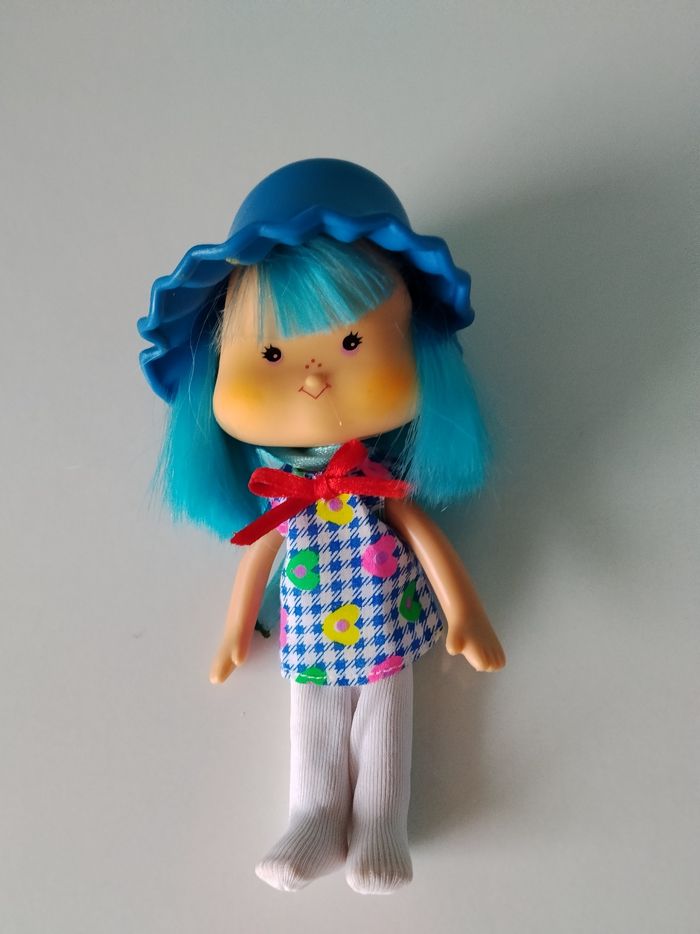 Poupée charlotte aux fraises - photo numéro 4