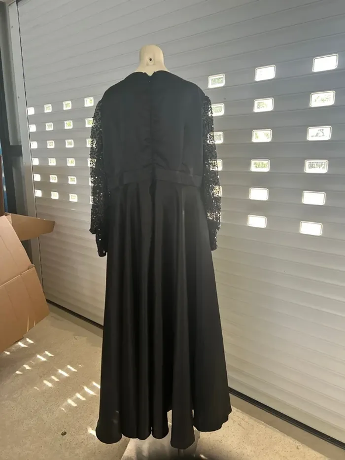 Robe de cérémonie - photo numéro 4