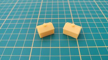 Lot x2 maisons jaune pièce détachée jeu de société Monopoly junior à la fête foraine Hasbro #B83