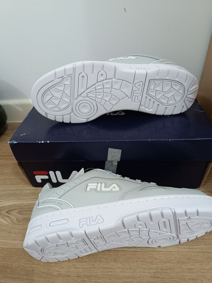 Basket femme neuf avec étiquette (68€ - photo numéro 3