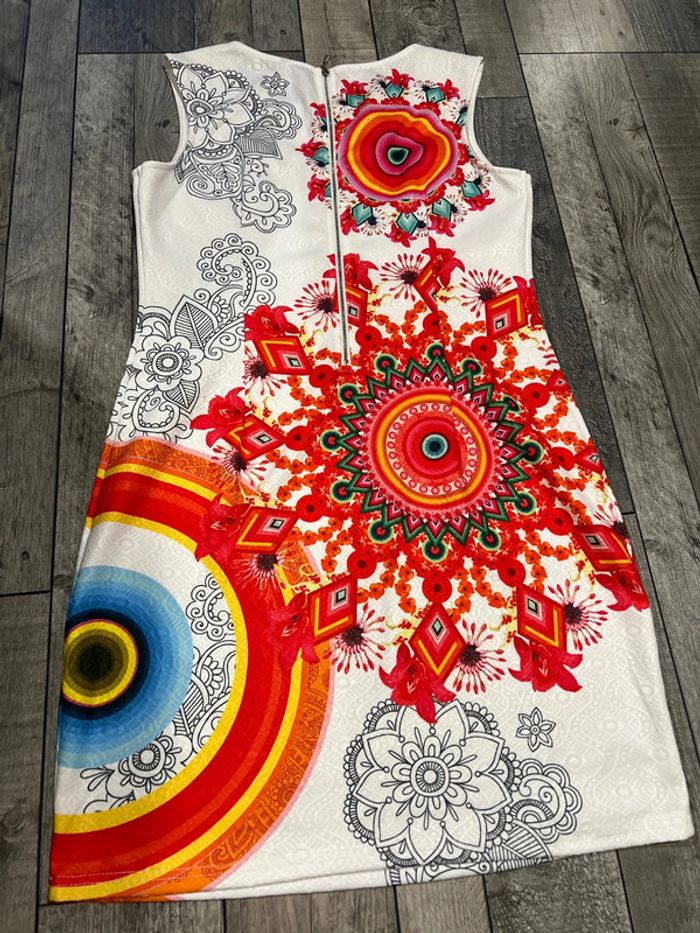 Superbe robe - photo numéro 5