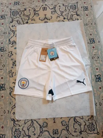 Short de foot Puma équipe Manchester City 2024/2025 taille 13/14 ans original neuf