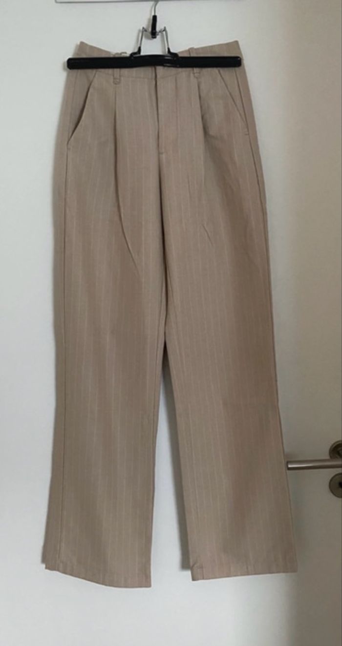 Pantalon beige Bershka XXS